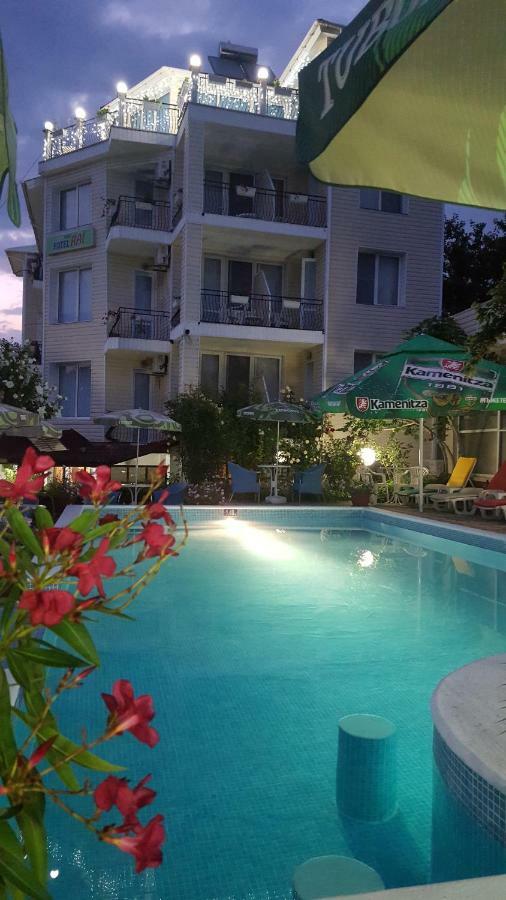 Hotel Rai Obrochishte Exterior photo
